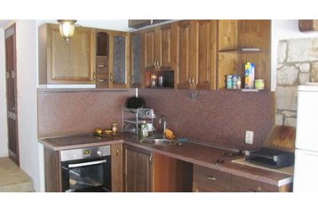 Bulgaria Privát Nevsha, Exterior